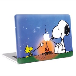 Peanus Snoopy camping Apple MacBook Skin / Decal